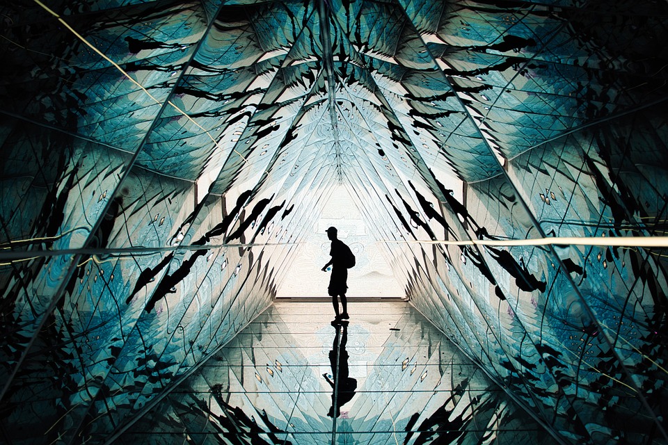 Bits and Bytes: Decoding the Language of Computer Memory